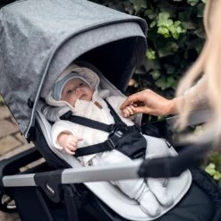 Thule Newborn Inlay Soft Grey -Babyparadijs thule newborn inlay soft grey 1 fed5